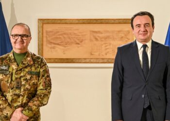 Albin Kurti takon liderët e KFOR-it dhe EULEX-it: Liria e lëvizjes duhet të rivendoset