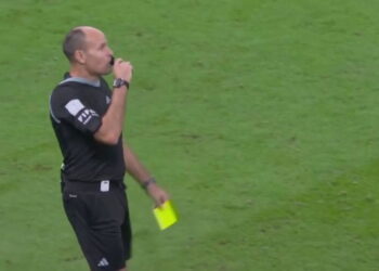 Ndeshja e tensionuar, FIFA pezullon arbitrin e Holandë-Argjentinë 