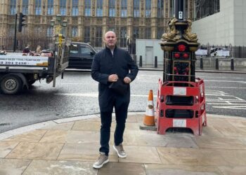 DETAJET/ Biznesmeni i ekzekutuar në Tiranë rezulton me dy emra, vrasja dyshohet për larje hesapesh