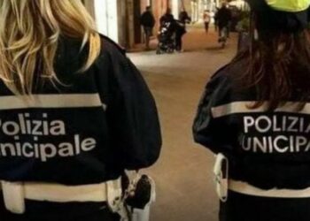 Fitoi konkursin për t’u futur në policinë bashkiake, refuzohet 27-vjeçarja: Është shumë e bukur për t’u…!