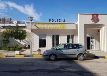 Arrestohet në flagrancë 33-vjeçari në Vlorë, u kap me 82 doza heroinë dhe 12 doza kanabis sativa