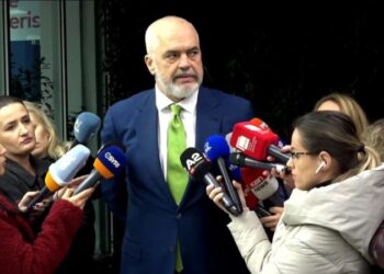 Ahmetaj nën akuzë? Rama: Raportimet e mediave i marr me shumë rezerva. Flas vetëm nëse do ketë vendim pas përfundimit të hetimeve