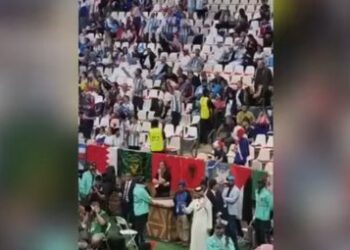 FOTO/ Nuk mungon flamuri kuqezi në finalen e madhe Argjentinë-Francë…