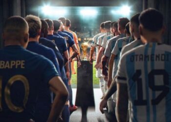 Formacionet zyrtare/ Nuk ka mungesa, ja si rreshtohen Argjentina dhe Franca në finale
