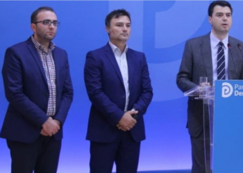 Çfarë po ndodh në PD? Vangjeli: Ka çarje mes Alibeajt, Bashës dhe Bardhit