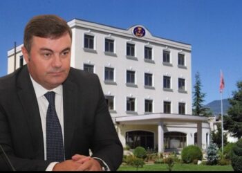 Bendo lirohet nga detyra e kreut të SHISH, Rama e pret në zyrë: Dha dorëheqjen, do jetë këshilltar për reformën në institucionet e sigurisë
