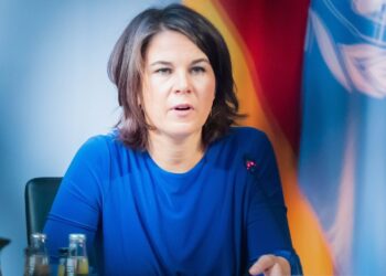 Tensioni në veri të Kosovës/ Ministrja e Jashtme e Gjermanisë: Kërkesa e Serbisë e papranueshme, Prishtina uli tensionet