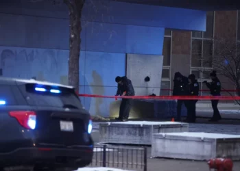 Të shtëna me armë pranë një shkolle në Çikago të SHBA, vriten dy nxënës, 14 dhe 15 vjeç