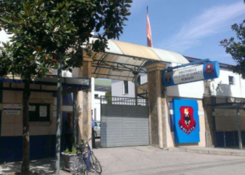 Arrestohet 17-vjeçari, përplasi për vdekje një 73-vjeçar duke drejtuar makinën pa patentë