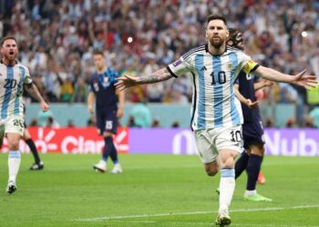 Messi spektakolar me driblime, asiston tek Alvarez i cili shënon golin e tretë
