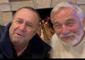 “Hamshor…!”/ Gjergj Luca e Viktor Zhusti video nga Korça: Ky burrë dashuron edhe 80-vjeç! Ishalla, t’i ngjaj dhe unë në këtë moshë!
