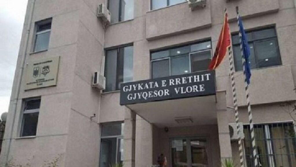 U dënua për korrupsion/ Gjykata i sekuestrohen pasuritë ish-drejtorit të Tatimeve në Vlorë