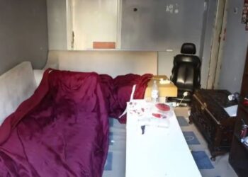 Dyshohet se është përgjegjës për videot horror, arratiset shqiptari që akuzohet për përdhunimin e 15-vjeçarit në Greqi