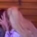 VIDEO/ Si asnjëherë më parë, Tea dhe Dea, dy konkurrentet e ‘BBV2’ shkëmbejnë puthje në buzë