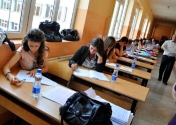 Zbulohen risitë në Maturën Shtetërore të këtij viti, ja ndryshimi me vitet e kaluara