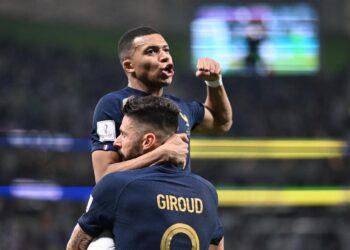 Franca kalon në çerekfinale, Mbappe i papërmbajtshëm ndaj Polonisë, Giroud thyen rekord