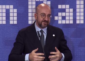 “Kam emocion që jam në këtë tribunë në Tiranë”/ Michel: Samiti, ditë historike. Më të sigurtë me Ballkanin Perëndimor në BE