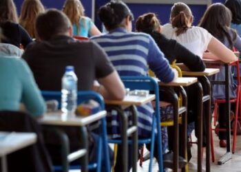 Pushimet e dimrit/ Shkollat rifillojnë mësimin me 5 janar, studentët kthehen në auditorë me 9 janar