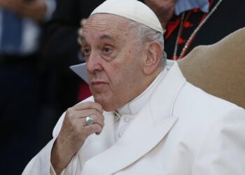 Papa Françesku trondit me fjalimin e fundit: Një ‘djall elegant’ fshihet…e na vjen me lule në dorë