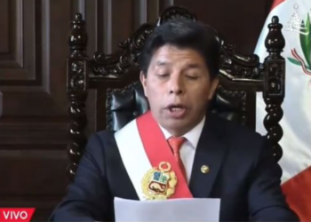 Grusht shteti në Peru, Presidenti i vetëshpallur vendos masa ekstreme