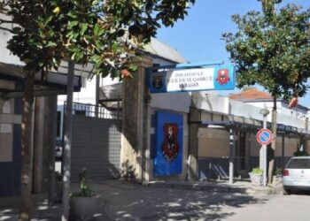Emri/ I grabiti 30 mijë euro një qytetari pas kontrollit në banesë, përjashtohet nga policia efektivi