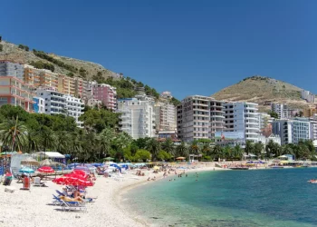 Studimi/ Turizmi në Shqipëri u ringrit pas pandemisë, por ka nevoja për…