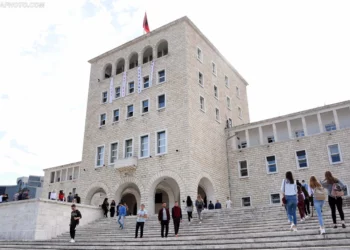 Samiti në Tiranë/ Universiteti Politeknik merr vendimin: Dita e nesërme do të jetë pushim!