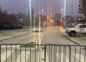Tensionet/ Çfarë po ndodh? Shpërthim i fuqishëm në veri të Mitrovicës