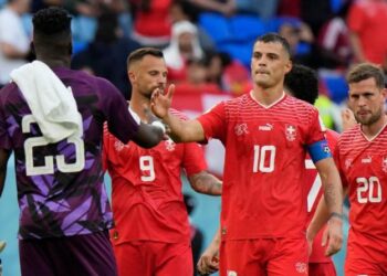 Ndeshja Zvicër-Serbi, ndalohen flamujt e Kosovës dhe Shqipërisë në stadium. ‘Fanellat’ kuqezi, i kanë kthyer mbrapsht
