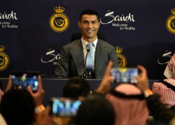 Gafa e Ronaldos gjatë prezantimit në Arabinë Saudite: Afrika e Jugut nuk është fundi i karrierës