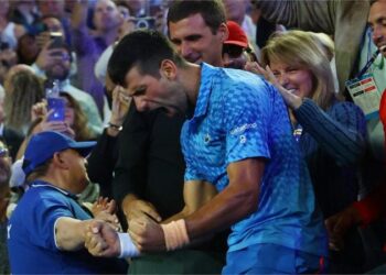 Djokoviç fiton 3-0 finalen e “Australian Open”, barazon rekordin e Rafael Nadal