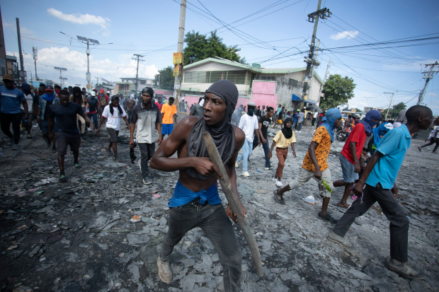 Brenda qytetit më të rrezikshëm në botë: Sundojnë 200 banda, me kryekomandant “Barbecue” që i djeg viktimat të gjalla