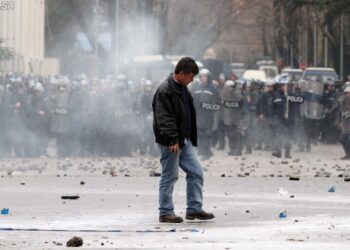 Katër të vrarët e 21 janarit 2011 i përgjigjen sot Sali Berishës