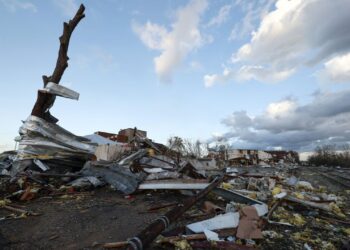 Të paktën 9 viktima nga tornado që goditi jugun e SHBA , mes tyre dy fëmijë