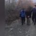 VIDEO/ Masakroi me sëpatë gruan dhe vëllain e tij, momenti i arrestimit të Xhevit Sinanit