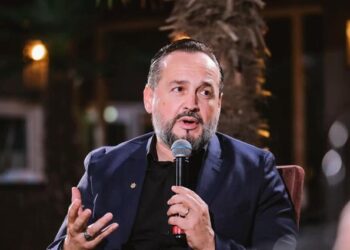 Pastori Akil Pano: Jam në gjyq se nuk dua të zëvendësohet babi dhe mami, me prindi 1 dhe prindi 2