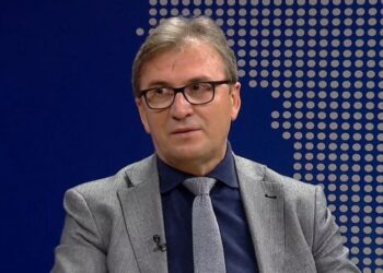 “Është në fazë rritëse”/ Brataj: Në vend të qarkullojë gripi australian, ja simptomat