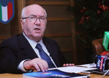 Futbolli italian në zi! Ndahet nga jeta ish-presidenti i njohur