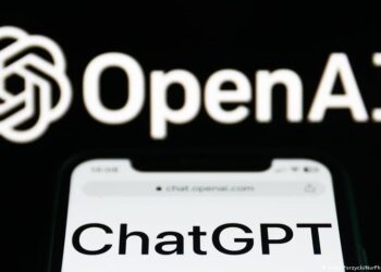 ChatGPT në universitete, si mund t’i ndihmojë inteligjenca artificiale studentët