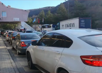 Emigrantët largohen nga Shqipëria pas festave, fluks në dalje të pikave kufitare