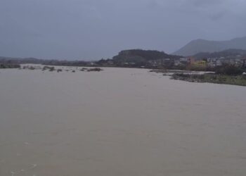 Paralajmërohet përkeqësimi i situatës për shkak të reshjeve, kërkohet monitorim i vazhdueshëm nga autoritetet