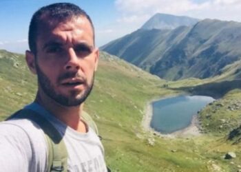 “E bëri për vetëmbrojtje”/ Plagosi 11-vjeçarin dhe të riun serb, flet xhaxhai i ushtarit të FSK: I bllokuan rrugën!