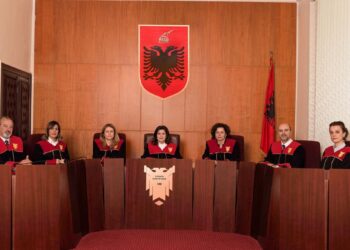 Vetëm dy kandidatura/ Gjykata e Lartë mbledhje të posaçme më 16 janar për zëvendësimin e Vitore Tushës në Kushtetuese