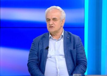 Dërgimi i emrave të komisionerëve në KQZ, Nazarko “zbërthen” lëvizjen e Berishës: Provokim, ja mesazhi i fshehtë