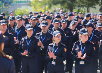 Veliaj uron 110-vjetorin e Policisë së Shtetit: Mirënjohje për punën e vyer, në mbrojtje të qytetarëve