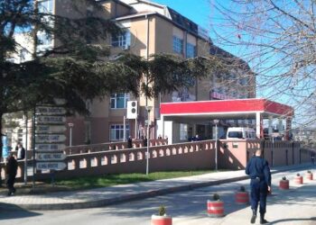 Ngjarje e trishtë në Kosovë/ Pacienti hidhet nga dritarja e dhomës së spitalit dhe vdes në vend