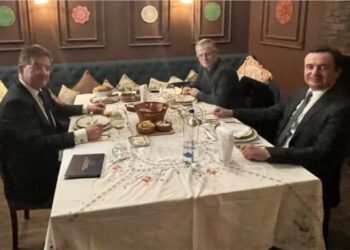 Lajçak, për darkë nga Kurti, DASH kërkon nisjen e punës për asociacioni