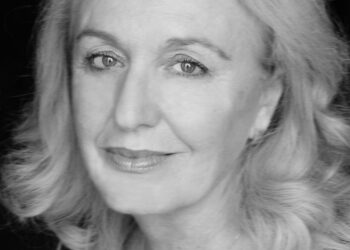 Dëshmia e rrallë e Vera Bekteshit! “Kur isha e internuar në Berat, Sigurimi e thirri Spartak Ngjelën dhe duke e pyetur nëse…”