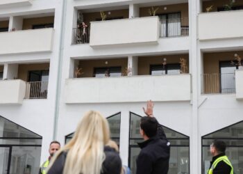 Gati apartamentet për 150 familje në lagjen e re “5 Maji”, Veliaj: Së shpejti hedhim shortin; Ata që bllokojnë për 5 vota, do ikin me bisht ndër shalë më 15 maj