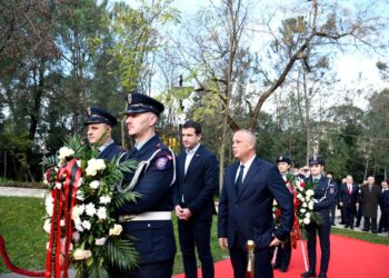 Dita Ndërkombëtare e Holokaustit, Veliaj: Ditë historike, popujt duhen bashkuar dhe jo përçarë